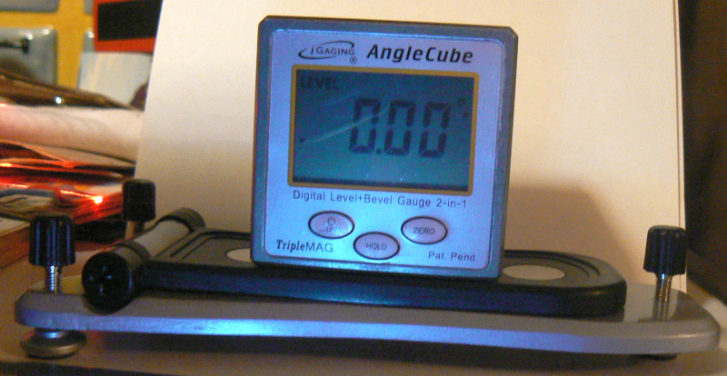 laser level a.jpg