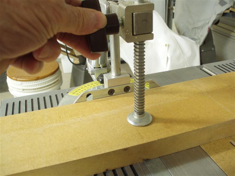 Safety Grip 002 (Custom).JPG