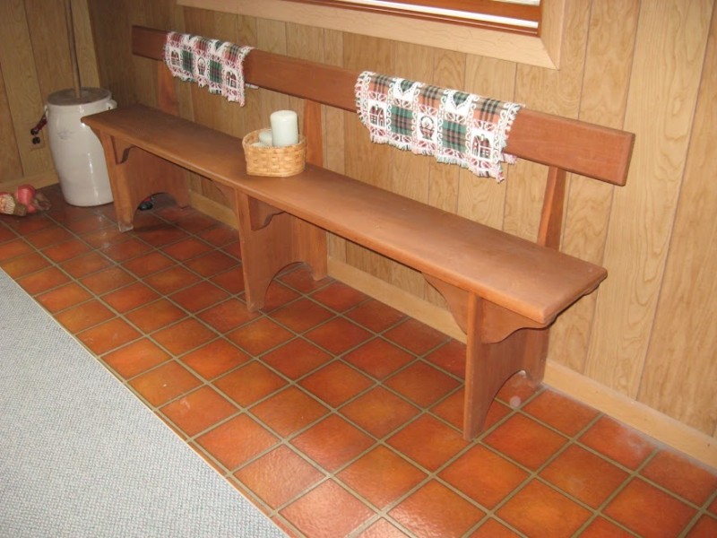 Shaker bench.JPG