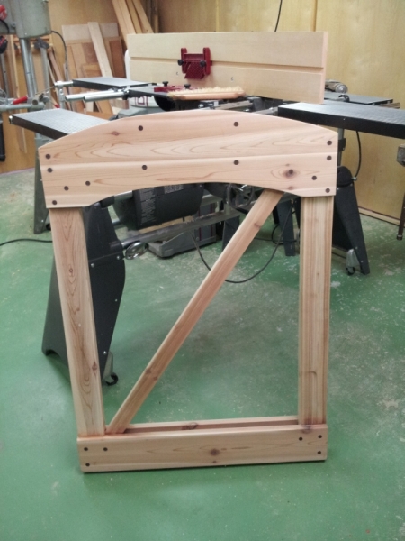 gate_f_400x600.jpg