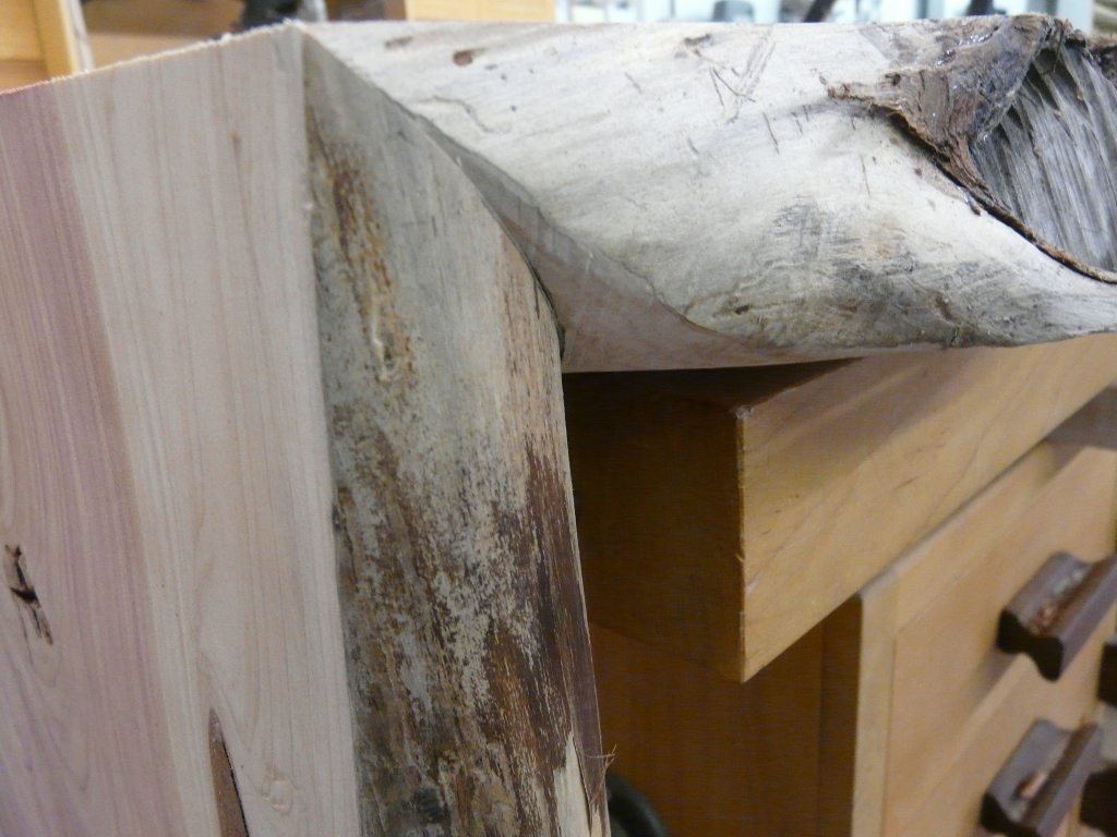 This time when I put the miters together it looked a lot better.