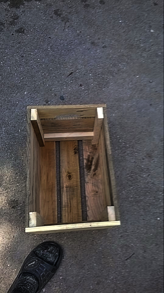 crates2.jpg