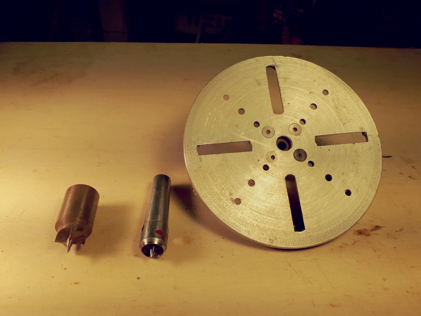 lathecentersandfaceplate.jpg