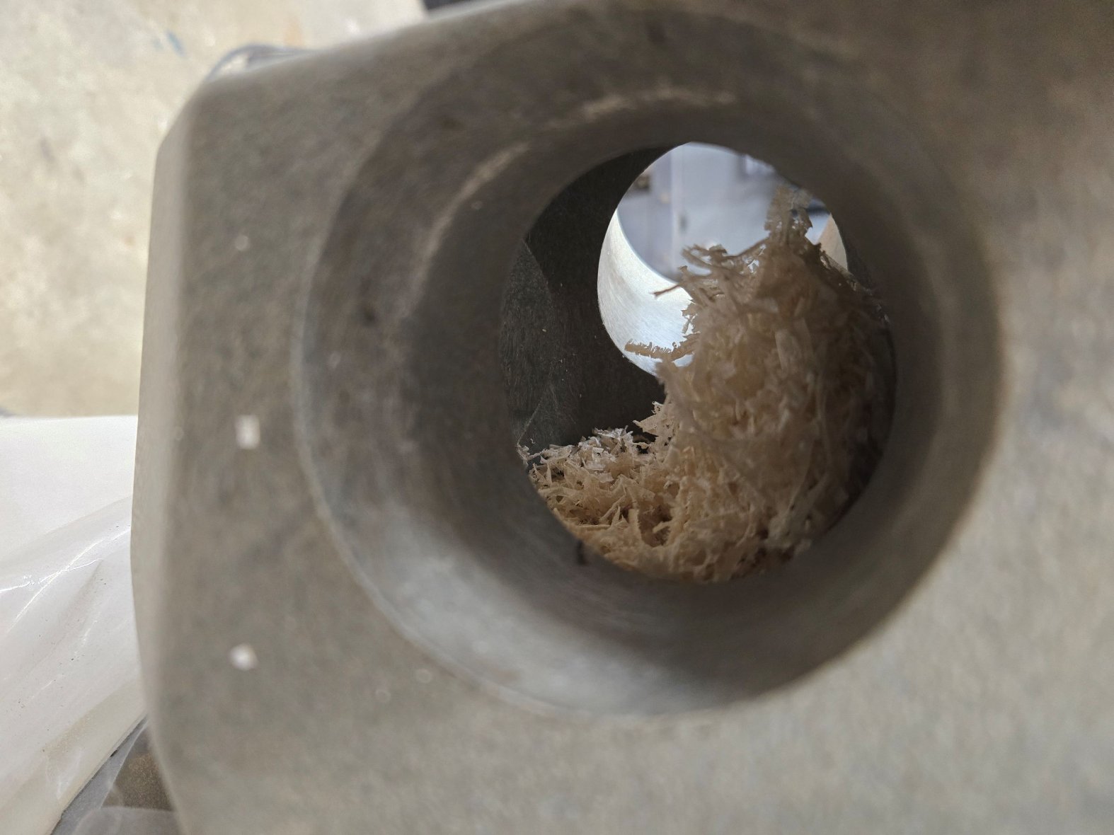view into side of 3 ;port divider before removal