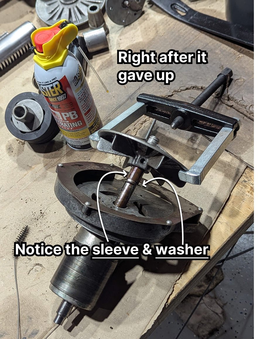 2 - Fan sheeve after bearing puller.jpg