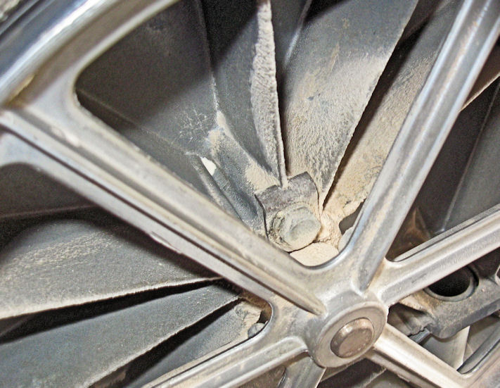 bs wheel retainer.jpg