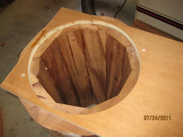 13-USING CIRCLE WASTE AS TEMPLET (Small).jpg