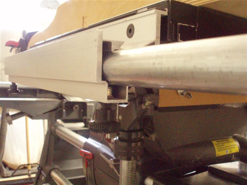 Front 520 Rail 003 (Custom).JPG