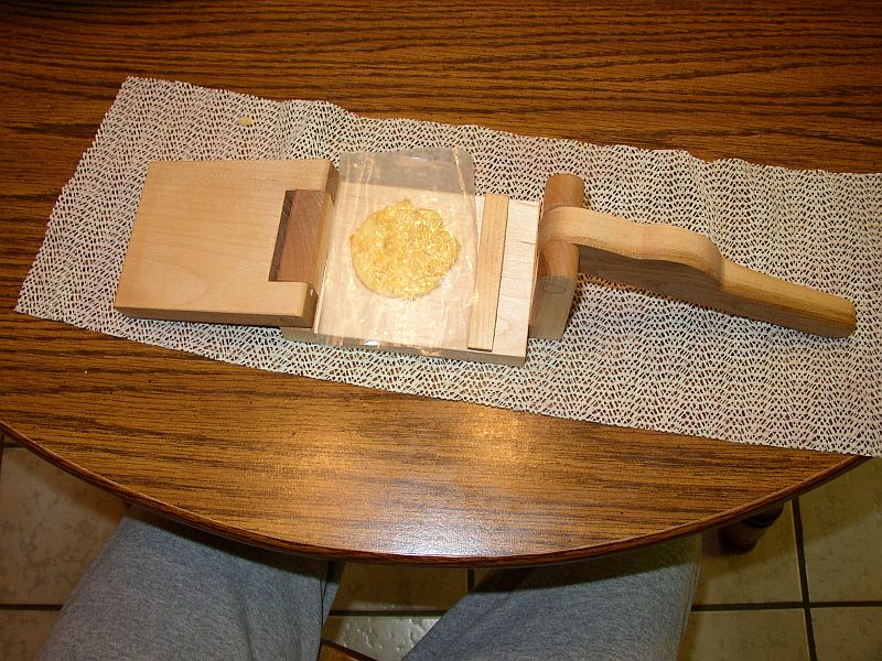 wafer press 3.jpg