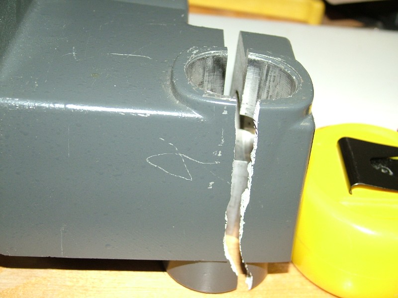 Broken Carrage 0021a.JPG