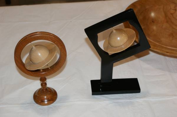 Saturn in a frame.jpg