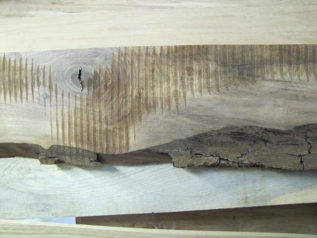 Walnut Cutting Board 2-10-12 01.jpg