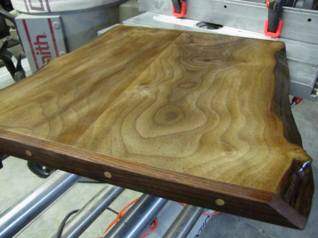 Walnut Cutting Board 2-10-12  15.jpg