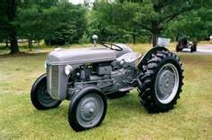 Ford Tractor.jpg