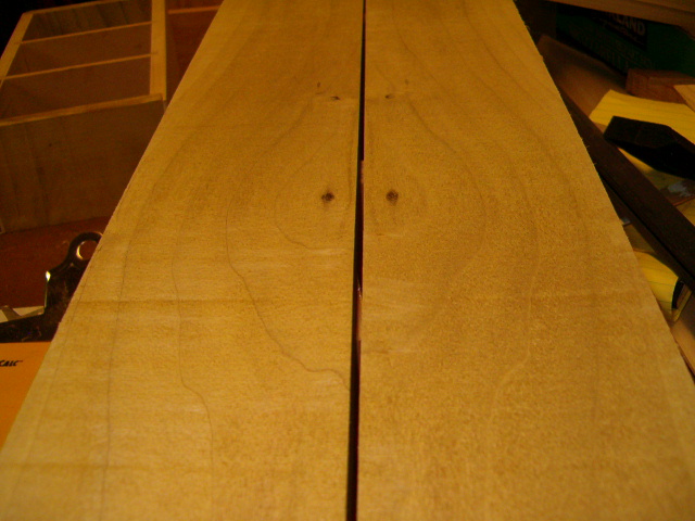 Mirror image of re-sawed board.jpg