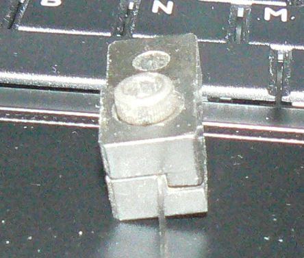 scroll blade mount.jpg