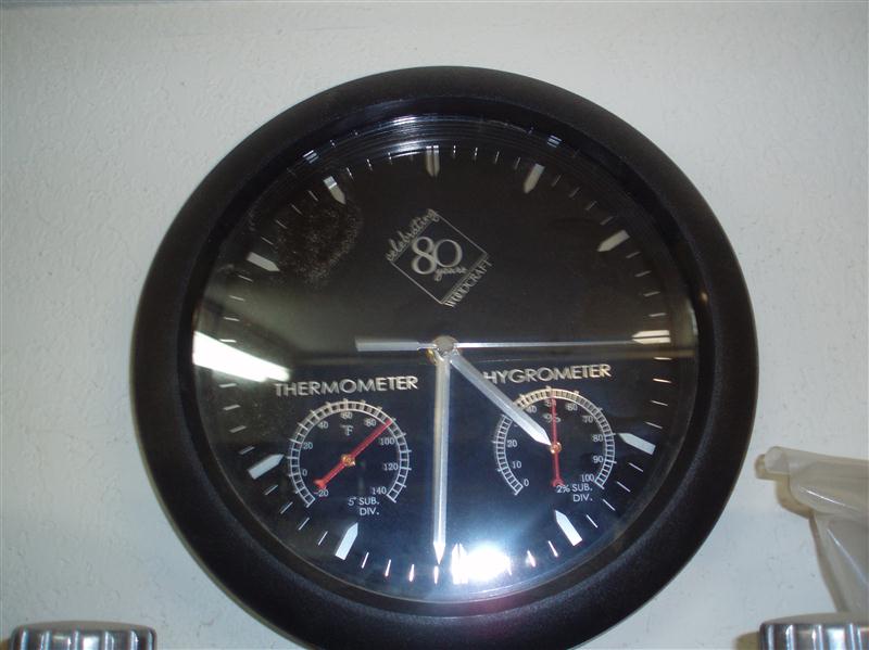 Its Hot 001 (Custom).JPG