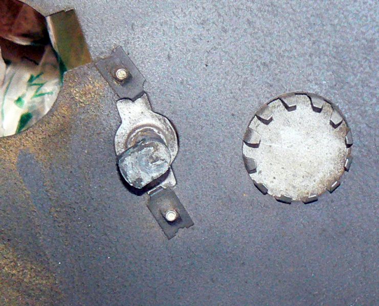 belt cover difference inside.jpg