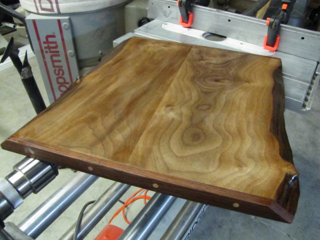 Walnut Cutting Board 2-10-12  13.jpg