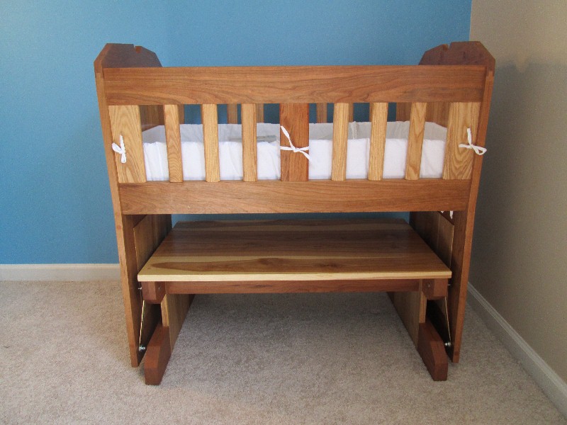 cradle side 800x600.JPG