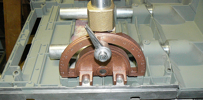 X TRUNION MOUNT 2.jpg