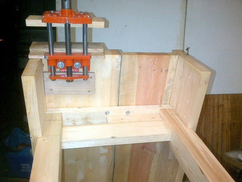 Vise mounted.jpg