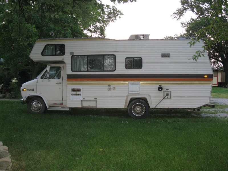1978 Honey motorhome.JPG
