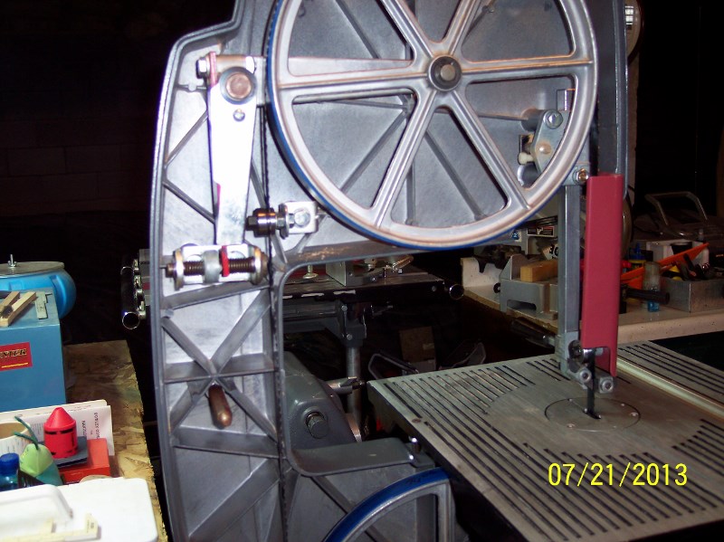 side view showing blade tracking on two bearings (800x599).jpg