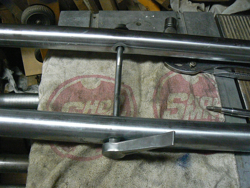 10 right clamp.jpg