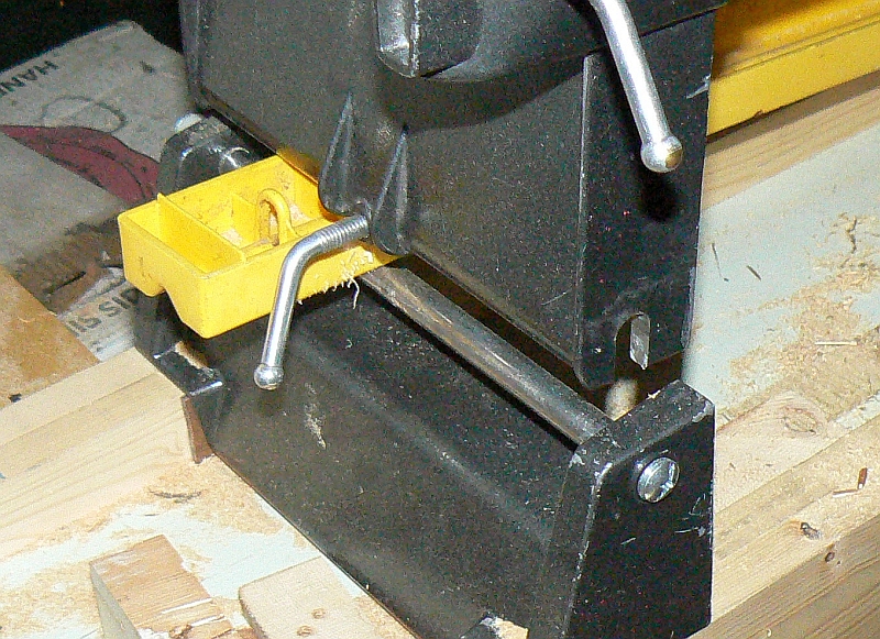 m2 tilt - tie bar.jpg