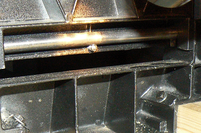 m2 tilt - tie bar lock.jpg