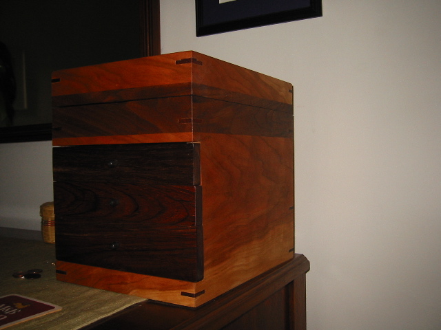 jewelery box closed.jpg