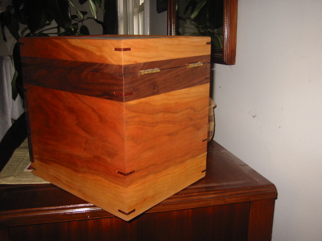 jewelery box back.jpg