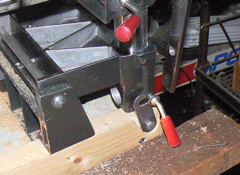 m2 tilt vertical lock.jpg