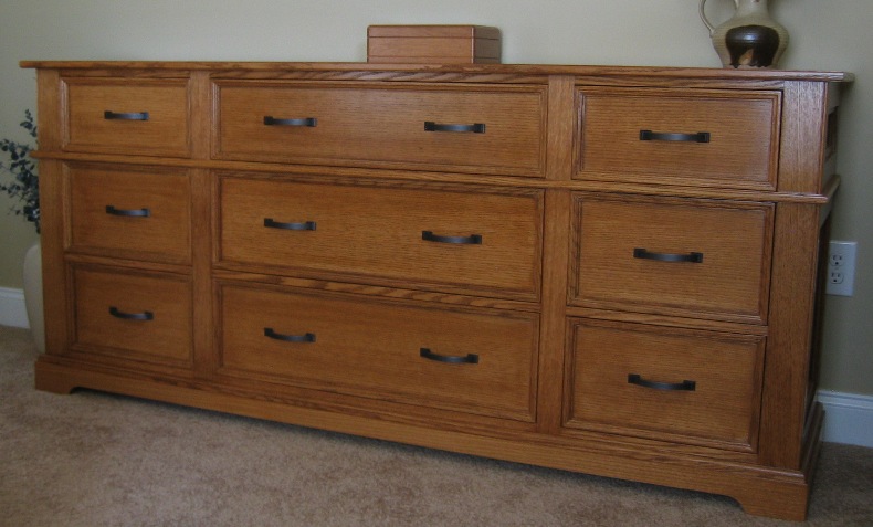 Dresser.jpg