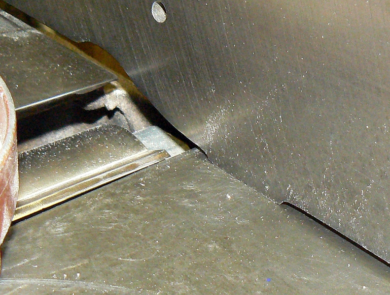JOINTER FENCE CLAMPED.jpg