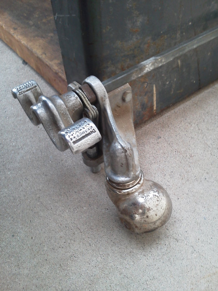 shopsmith 10e are these original wheels.jpg