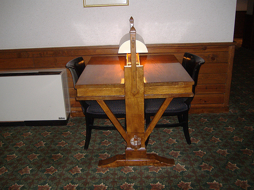 desk 1.jpg