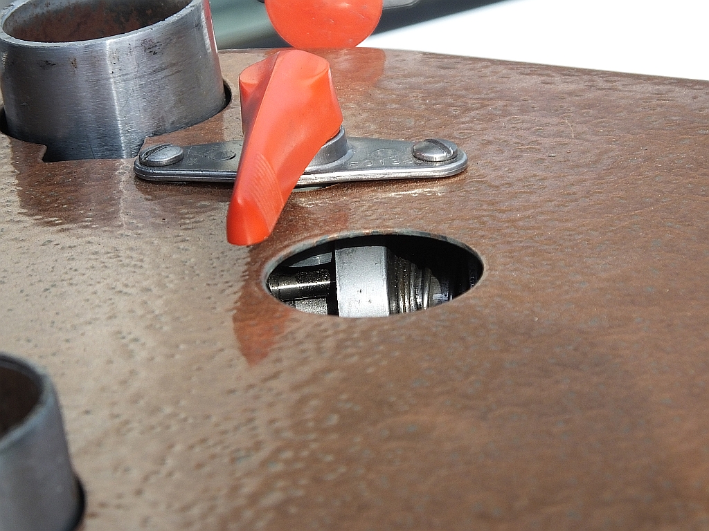belt cover release.jpg