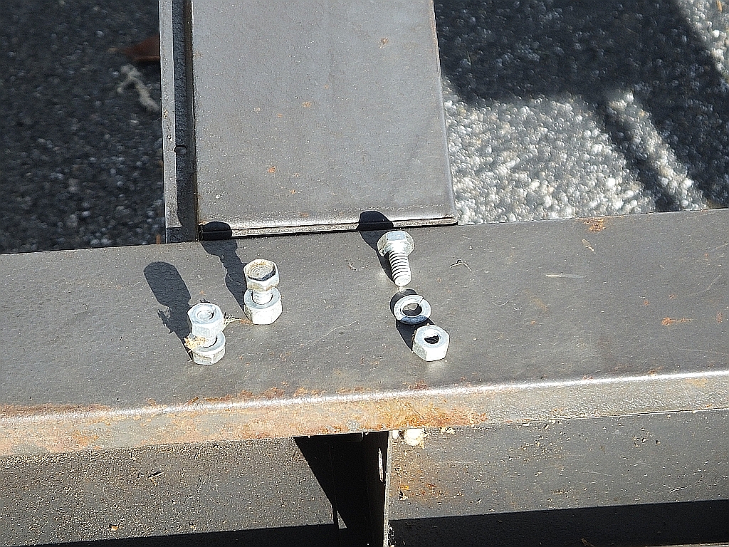 vertical corner screws 9.jpg