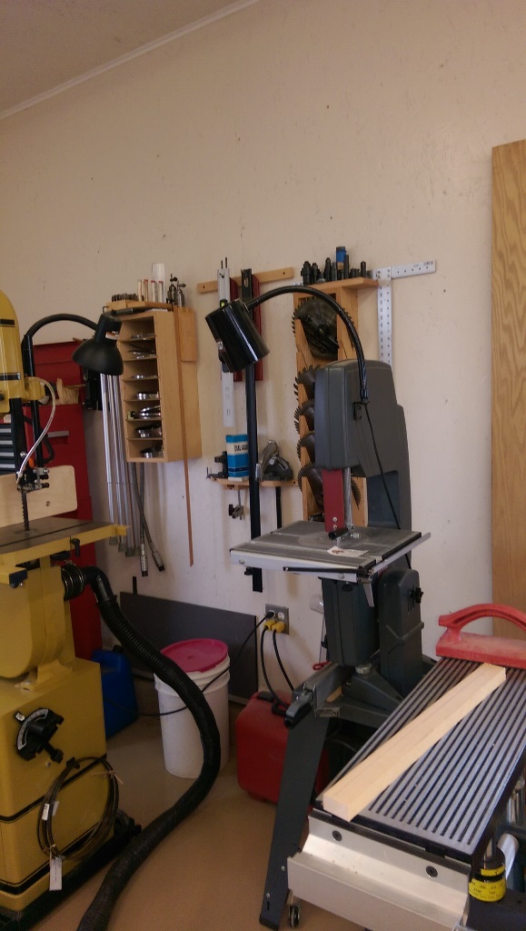 Bandsaw with SS light