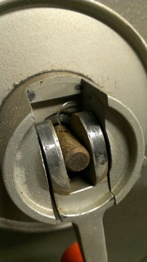Headstock spring1.jpg