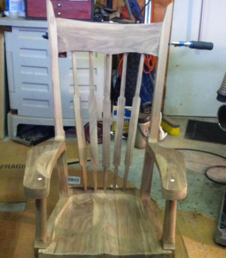 front look at non finished spindles and crest (2).JPG