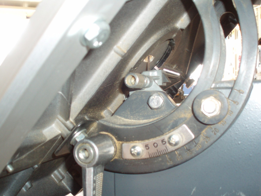 Bandsaw Trunnions 004 (Large).jpg