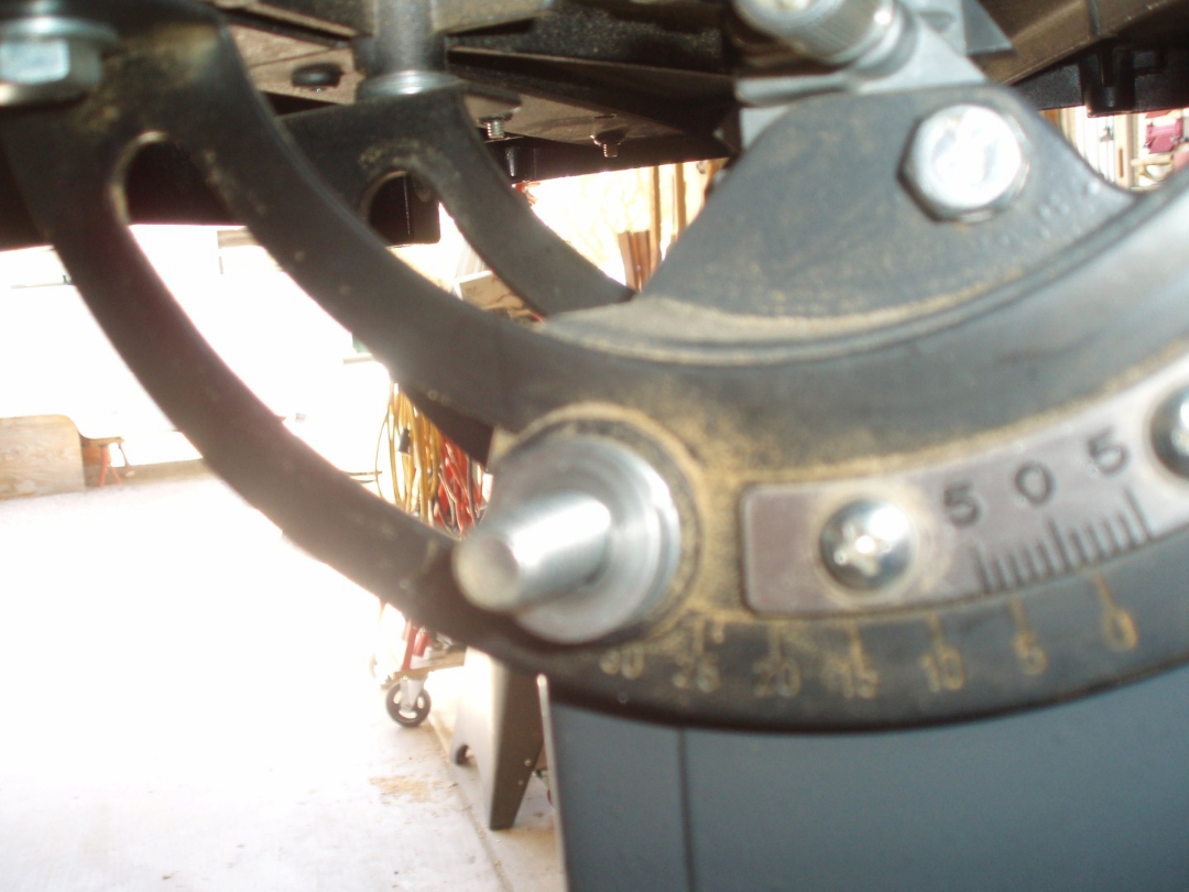 Bandsaw Trunnions 005 (Large).jpg