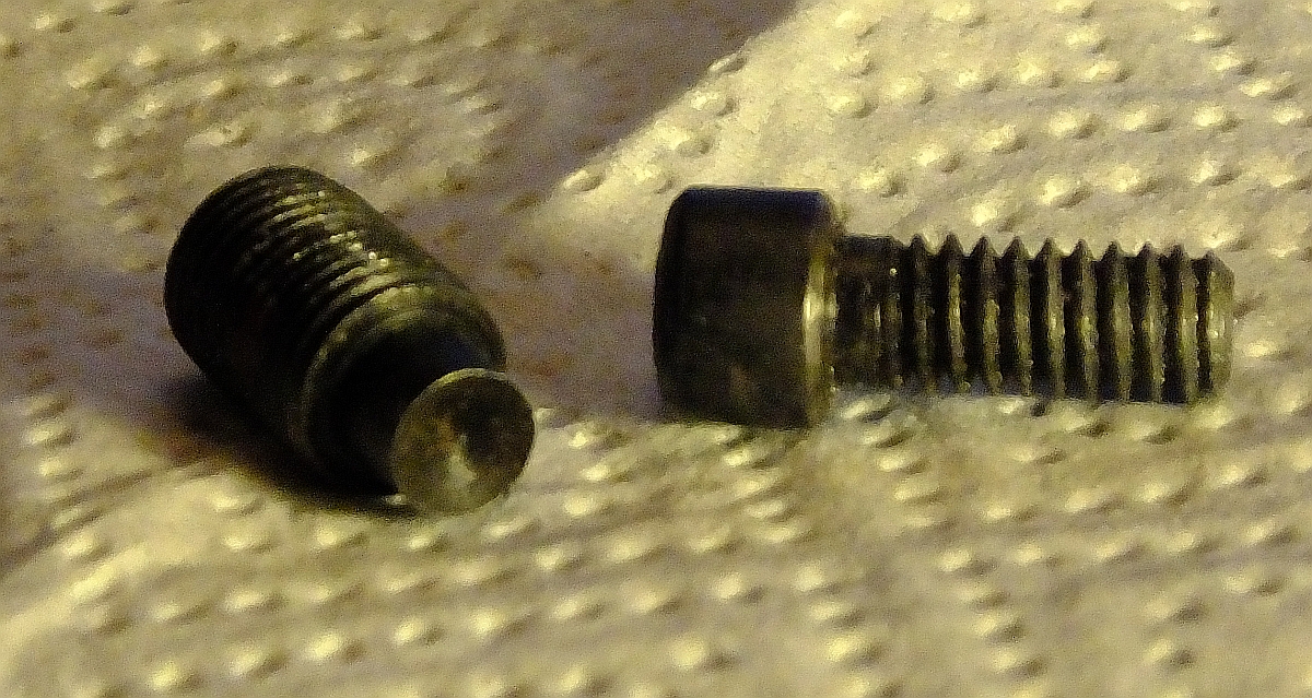 molder arbors 2 screws.jpg