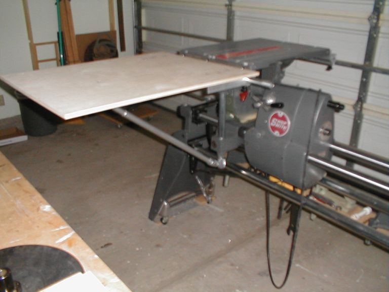 Adjustable Outfeed Table.jpg