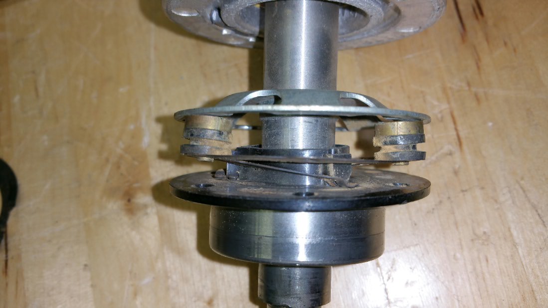This shows how I positioned the centrifical switch so that it would keep the starter switch contacts closed.