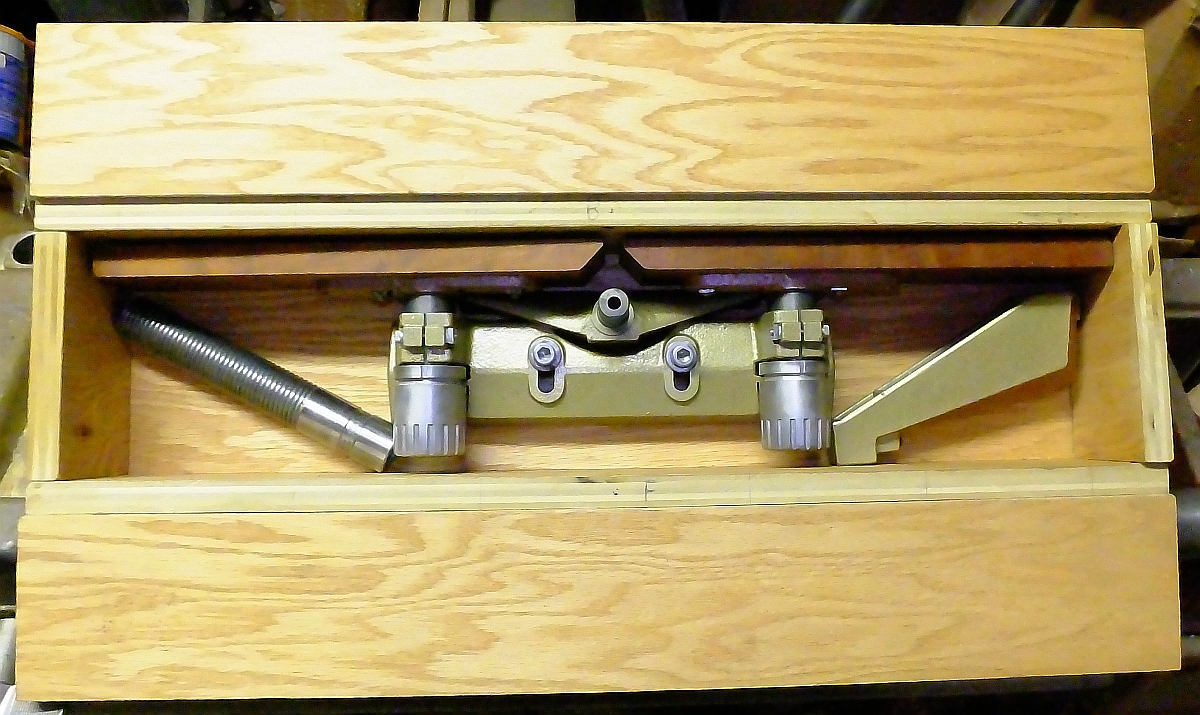 fenc and tool rest.jpg