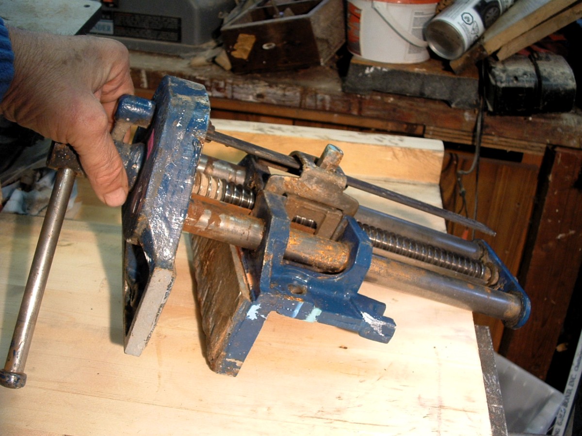 Vise quickrelease1.JPG